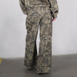 CAMO SWEATPANTS
